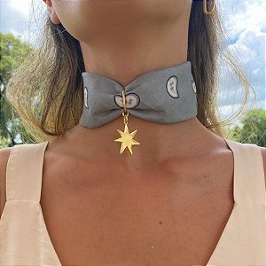 Colar Lenço Cinza e Estrela