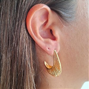 Brinco Argola Vazada Elegante