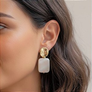 Brinco Elegante Madrepérola