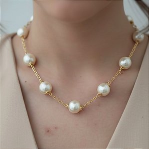 Colar Curto Banhado e Pérolas 14mm