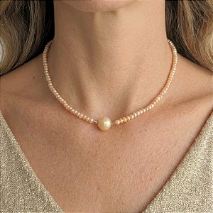 Colar Nude Curto em Cristais