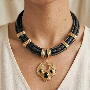 Maxi Colar Preto Couro Sintético