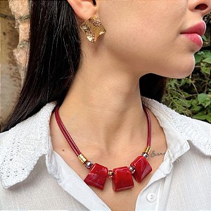 Colar Curto Marsala Resina