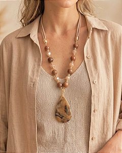 Colar Longo Gota Resina Nude