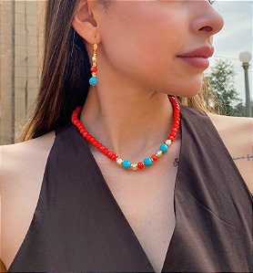 Colar Coral Howlita Azul e Pérola