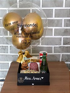 Cesta com Mini Bolo e kit happy Hour - Código 0191