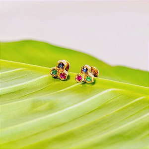 Brinco ouro 18k trevo com rubi, esmeralda e safira