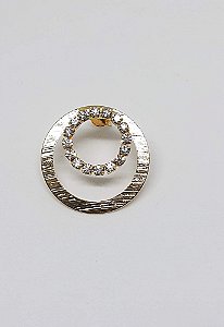 Brinco redondo com strass