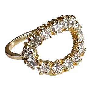 Anel oval cravejado