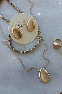 Composição com Dourado