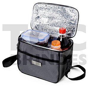 Bolsa térmica 6,0 litros, em nylon, com bolsos externos, alça para mão e ombro com mosquetão, com revestimento térmico