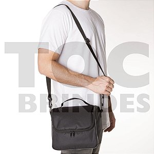 Bolsa térmica 8,5 litros, em nylon, alça para mão e ombro e revestimento térmico