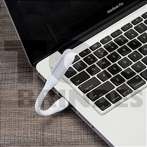 Luminária LED, conexão USB, cabo flexível, emborrachado