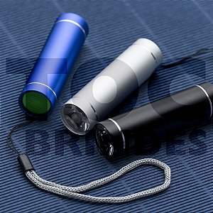 Lanterna LED, corpo em alumínio, anéis decorativos, com cordão em nylon