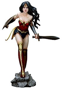 Figure Action Mulher-Maravilha (Wonder Woman): Fantasy Figure Gallery (by Luis Royo) Escala 1/6 - Yamato USA