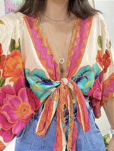 BLUSA AMARRAÇÕES FLORESCER - BEGE