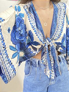 BLUSA AMARRAÇÕES SANTORINI BRANCO COM AZUL