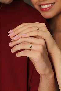 Aliança Tradicional 4mm Ouro 18K (CADA). OBS. Prazo de entrega 3 Dias Úteis.