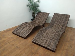 Espreguiçadeira de piscina em fibra sintética