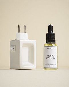 Kit Difusor Elétrico e Essência Concentrada Flor de Laranjeira 30ml