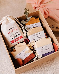 Banho Sensorial Dia das Mães – 5 Sabonetes Artesanais em Caixa Decorada