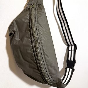 Pochete em nylon emborrachado