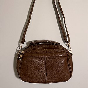 Crossbody marrom em couro ecológico