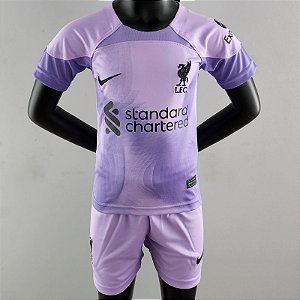 Novo Kit Infantil Liverpool Goleiro Lilás Camisa e Short  2022 / 2023