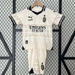 Kit Infantil Milan 4 Off-White Camisa e Short  2023 / 2024