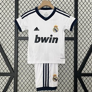 Kit Infantil Real Madrid 1 Retrô Camisa e Short 2012 / 2013