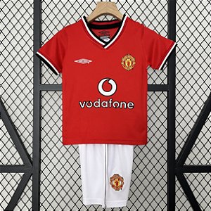 Kit Infantil Manchester United 1 Retrô Camisa e Short 2000 / 2001