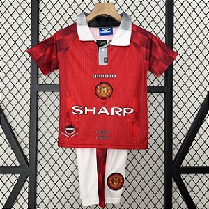 Kit Infantil Manchester United 1 Retrô Camisa e Short 1996 / 1997