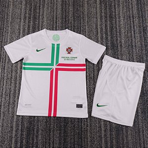 Kit Infantil Portugal 2 Retrô Camisa e Short 2012