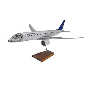 Maquete E190 E2 - Leopardo das Neves