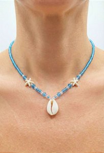 Gargantilha Onda Azul – Miçangas Azul com Búzio e Estrelas do Mar