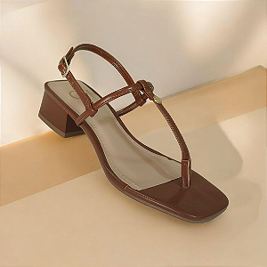 Sandália Rasteira Feminina Zoe Marrom