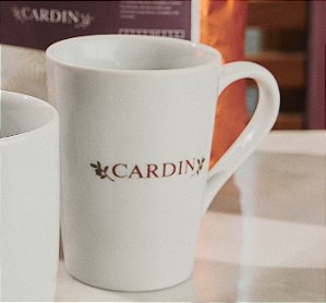 Caneca Cardin