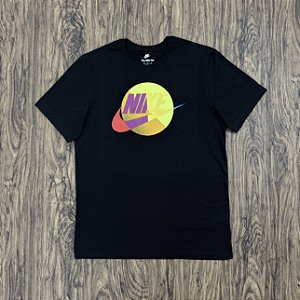 Camiseta Nike Sportswear Preta