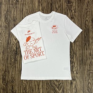 Camiseta Nike Sportswear Art of Sport Branca