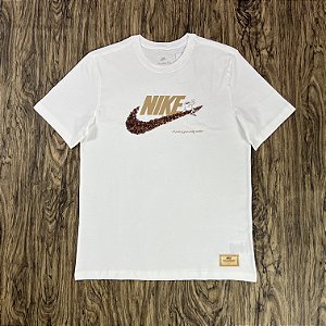 Camiseta Nike Sportswear Coffee Branca