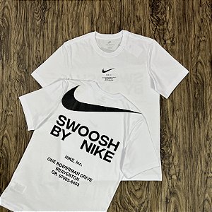 Camiseta Nike Sportswear Big Swoosh Graphic Branca