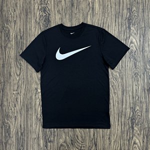 Camiseta Nike Dri-Fit Swoosh Preta