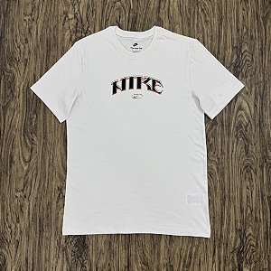 Camiseta Nike Sportswear Off-White
