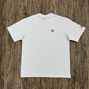 Camiseta Nike Sportswear TN Cinza