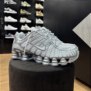 Tênis Nike Shox TL Metallic