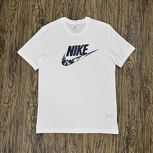 Camiseta Nike Sportswear Splash Branca