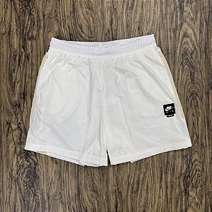 Short Nike Air Branco com Creme