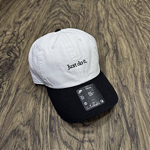 Boné Nike Just do It Branco com Preto