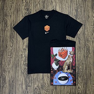 Camiseta Nike Box Logo Preta