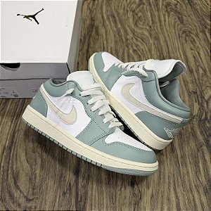 Tênis Nike Air Jordan 1 Low White Cannon